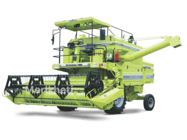 Dasmesh 7100 Mini Combine Harvester