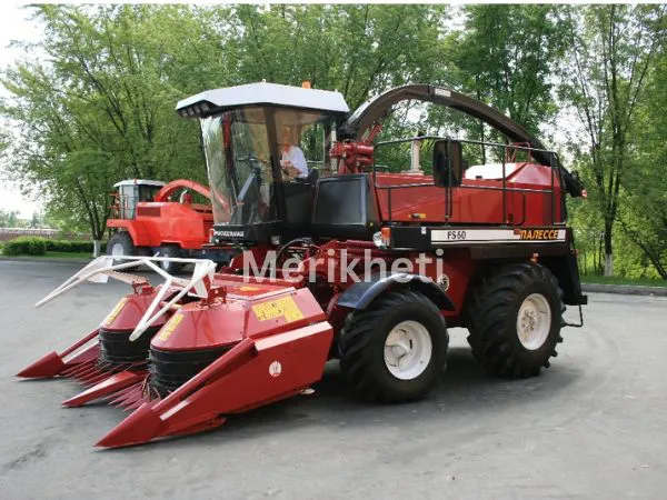 GOMSELMASH-AUTOMOTIVE FORAGE COMBINE HARVESTER PALESSE FS60