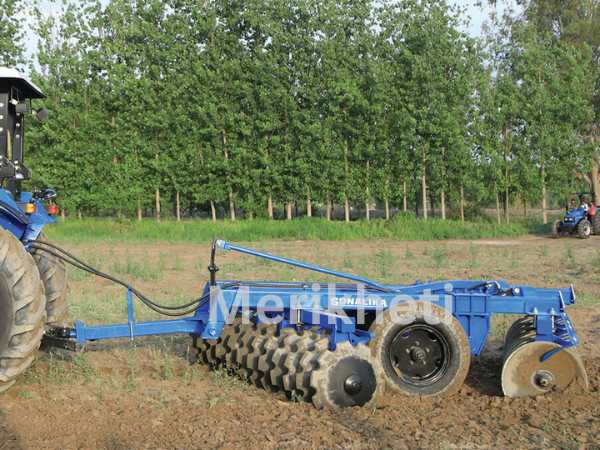 DISC HARROW HYDRAULIC TRAILED TYPE WITH TYRES