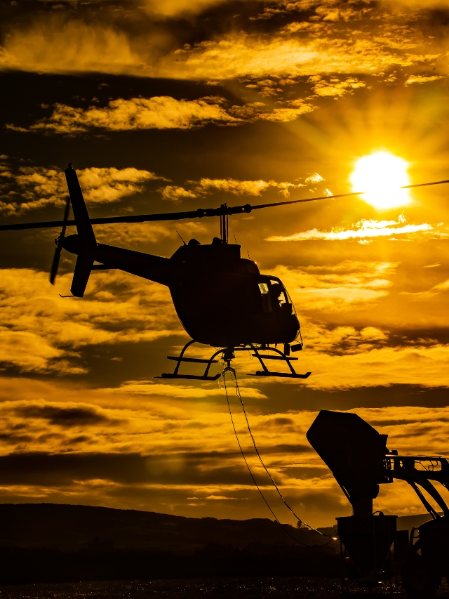 किसान फसल की देखभाल के लिए 7 करोड़ का हेलीकॉप्टर खरीद रहा है